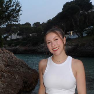 Andrea Gonzalez casual photo